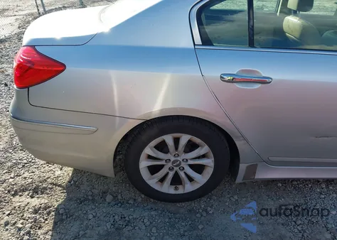 2012 Hyundai Genesis 3.8 from USA, damaged, VIN KMHGC4DD8CU158153